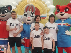 Семья Раяновых – активная и спортивная!