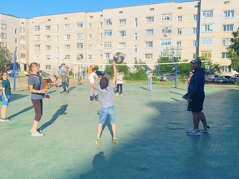 На площадке «Спорт для всех» прошли соревнования по пионерболу
