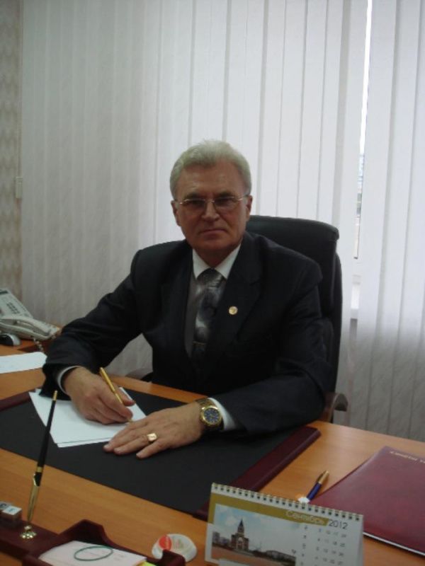 Родом из комсомола