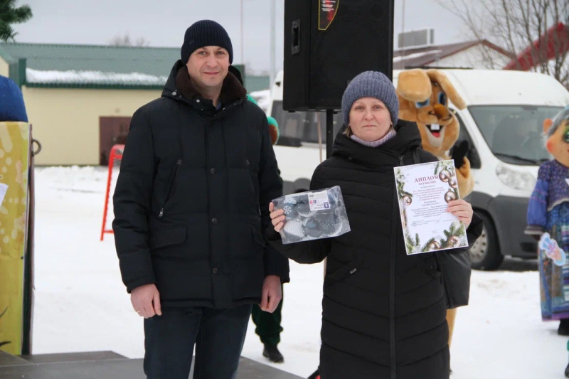 Раз, два, три! Ёлочка, гори!