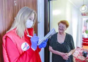 Больше 3 тысяч пожилых людей в Югре воспользовались технологией «Алло, волонтер!»