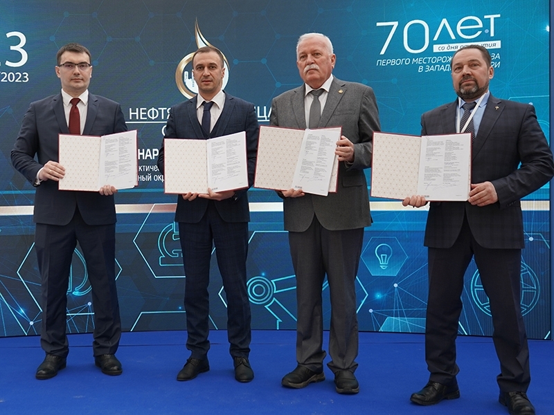 Подписано четырехстороннее партнерское соглашение в сфере подготовки кадров для нефтегазовой отрасли Мегионским политехническим колледжем