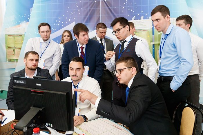 Совершенствуя настоящее, проектируя будущее