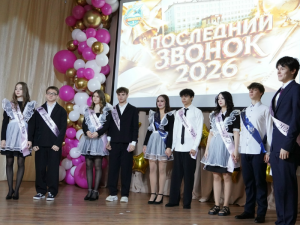 Во всех школах города прозвучали последние звонки