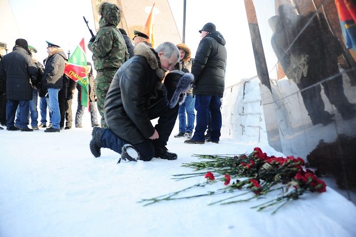 Память в сердце стучит