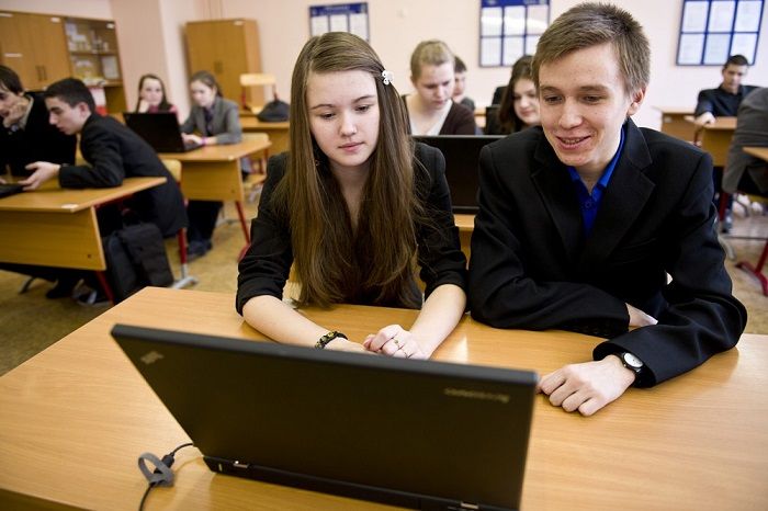 Школьники и студенты Югры могут параллельно обучаться цифровым профессиям