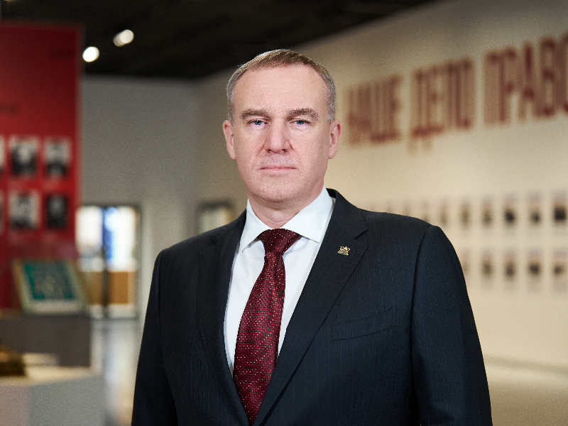 Поздравление Губернатора Югры Р.Н.Кухарука  с Днем защитника Отечества