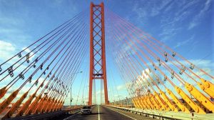 Сургутский мост временно перекроют