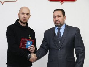 Медали «Доброволец Мегиона» вручили Сергею Сапичеву и Максиму Якубовичу