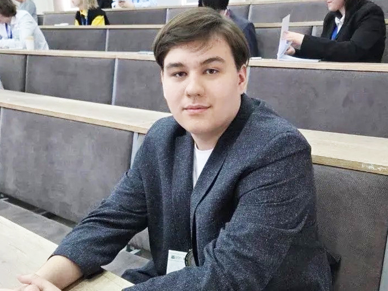 От школьной парты - к большой победе