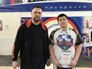 Победы мегионских тяжелоатлетов