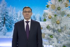 Полномочный представитель Президента Российской Федерации в Уральском федеральном округе  Владимир Владимирович Якушев поздравляет югорчан с наступающим 2021-м годом
