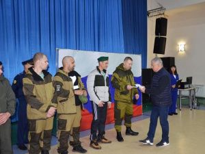 Возвращайтесь с победой!