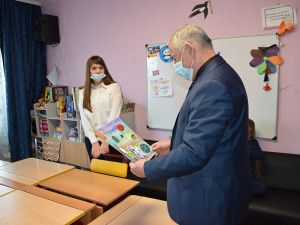 Встречи по средам: Олег Дейнека посетил Центр «Добродея»