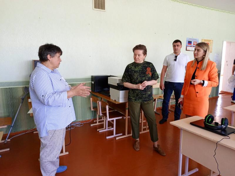 Югорчане оказывают системную поддержку жителям Макеевки в восстановлении важных объектов