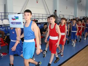 В Мегионе состоялоь первенство Югры по боксу среди юношей 13-14 лет