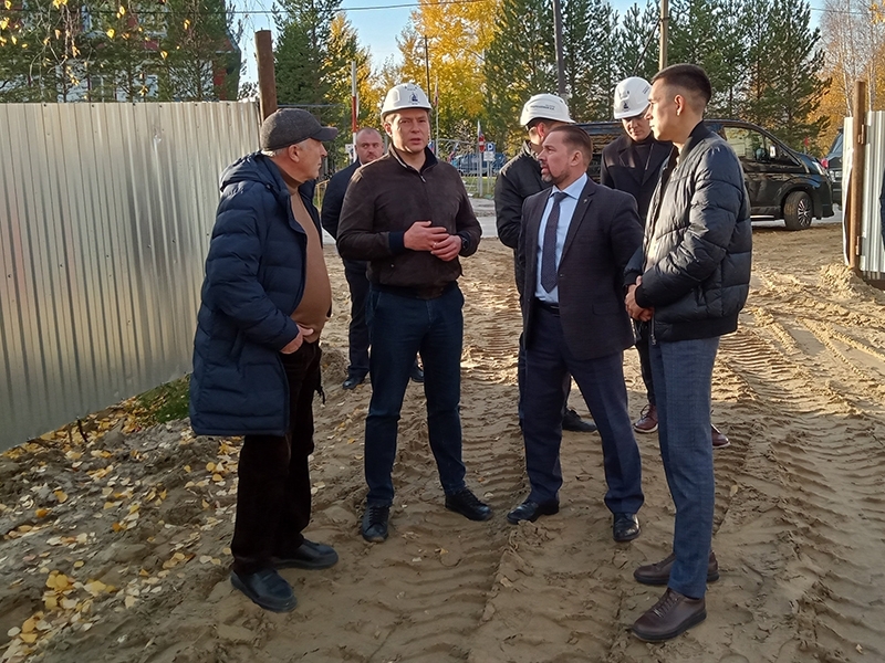 Заместитель губернатора Югры Азат Ислаев провел рабочее совещание в Мегионе