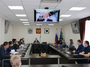 Очистка территорий, талоны на вывоз снега, вакцинация от коронавируса: Глава города провел аппаратное совещание