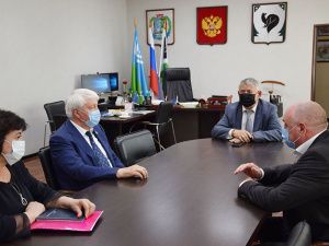 Мегион с рабочим визитом посетил депутат Государственной Думы РФ Александр Сидоров