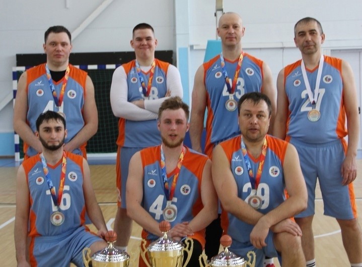 Серебро мегионских баскетболистов