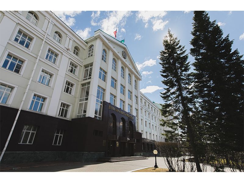 Состав правительства Югры обновится в течение трёх месяцев