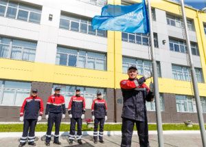 «Мы поднимаем флаг нашего братства!»