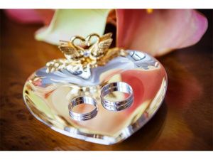 В ЗАГС теперь только по записи