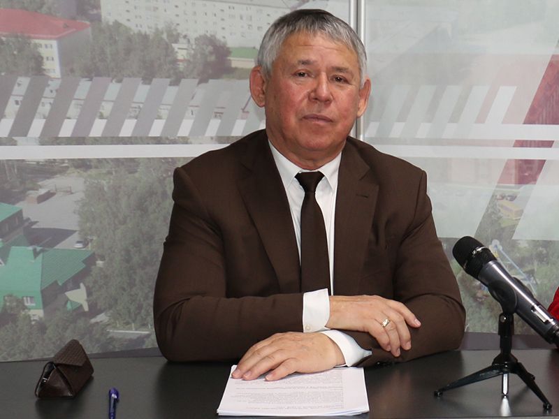 10 апреля в программе «Прямой эфир» глава Мегиона Олег Дейнека