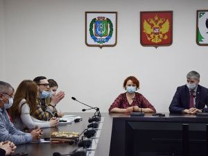 В Мегионе прошла первая стратегическая сессия по развитию креативных пространств в городе