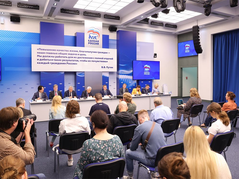 Владимир Якушев: Повестку «Единой России» в весеннюю сессию Госдумы определяла реализация Послания Президента