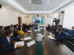 80,1% опрошенных югорчан положительно оценили работу органов государственной власти автономного округа по противодействию коррупции