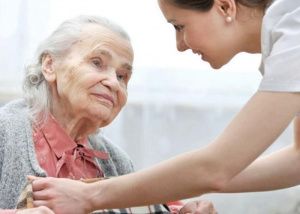 Специалисты организовали проведение выездной диспансеризации одиноких престарелых граждан