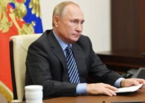 Путин подписал закон о повышении НДФЛ на доходы свыше 5 миллионов рублей