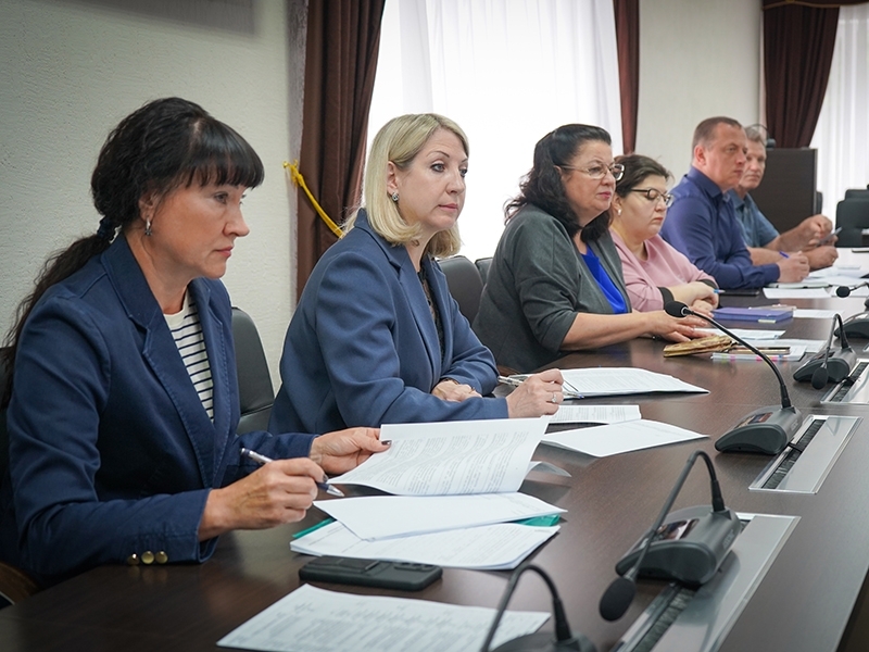 О нововведениях в законодательстве и оказываемой помощи участникам СВО и их семьям