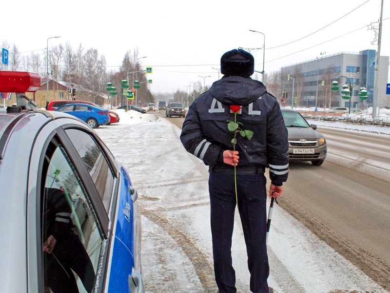 Поздравления женщинам