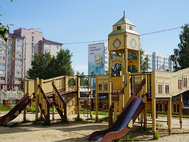 Куда сообщать о неисправности детских площадок?