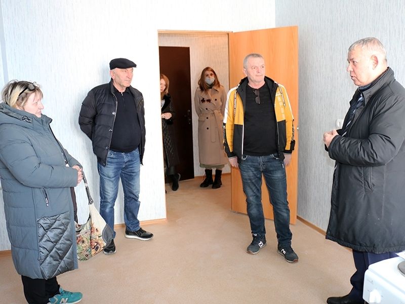 Олег Дейнека поздравил мегионцев с новосельем