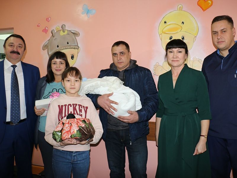 В Мегионе вручили первые подарки «Расту в Югре»