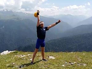 Югра идёт #Зарекор90м!