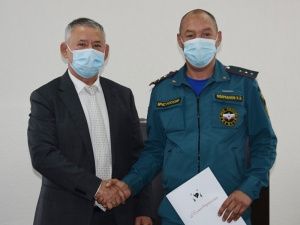 Глава города Олег Дейнека выразил благодарность пожарным Мегиона за проявленный профессионализм