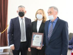 От слов поздравлений к вопросам текущей деятельности: В администрации города прошло очередное аппаратное совещание