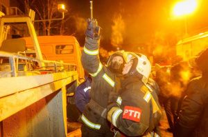 На месте ЧП в Нижневартовске работает оперативная группа под руководством главы МЧС России