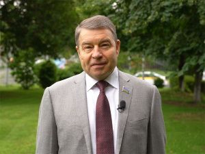 С 40-летием Мегиона жителей города поздравляет депутат Думы ХМАО-Югры, учредитель фонда развития города «МЫ ВМЕСТЕ» Алексей Андреев