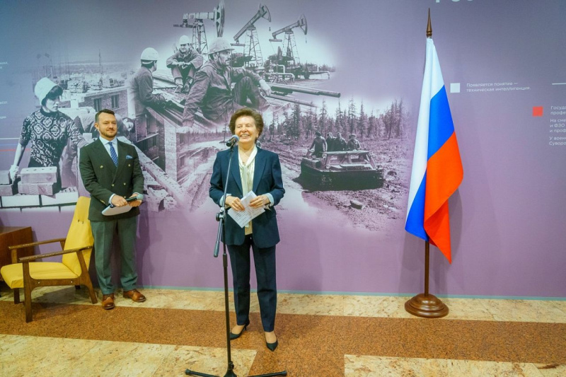 Губернатор Югры открыла выставку «Трудовые династии» на ВДНХ