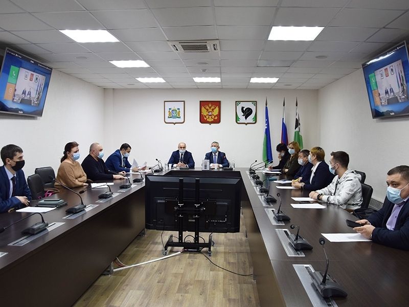 Олег Дейнека поблагодарил общественников за работу на благо Мегиона