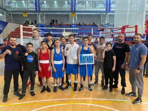 Две золотые, три серебряные и четыре бронзовые медали завоевали мегионские боксёры в Сургуте 