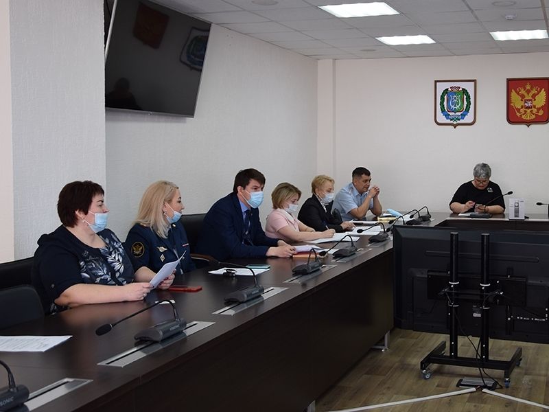 Мошенники выманили у мегионцев более пяти миллионов рублей с начала года