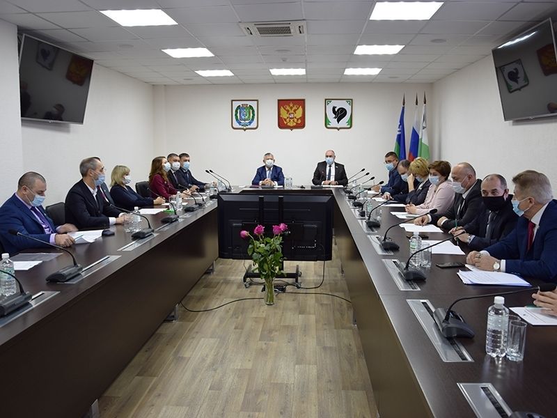 Главой Мегиона выбран Олег Дейнека