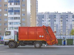 Долги за мусор успешно взыскивают через суд