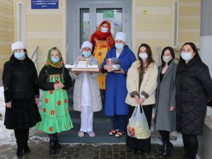 В Мегионе продолжается акция «Маленькие радости для врачей»